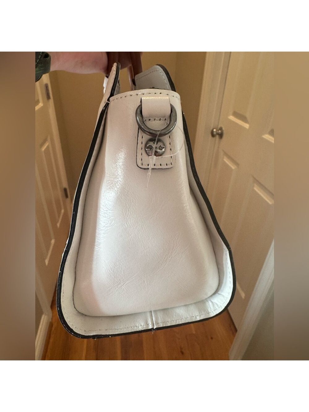 Patricia Nash - Lyon Medium Satchel w/Crossbody - LIKE NEW Elegant Leather Bag - Picture 4 of 10